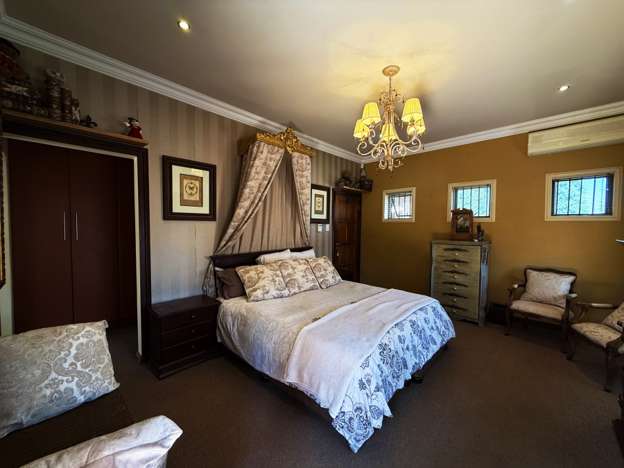 To Let 4 Bedroom Property for Rent in Van Der Hoff Park North West